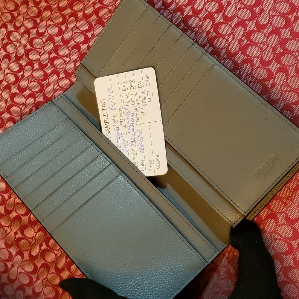 Long wallets - Picture 3 of 8